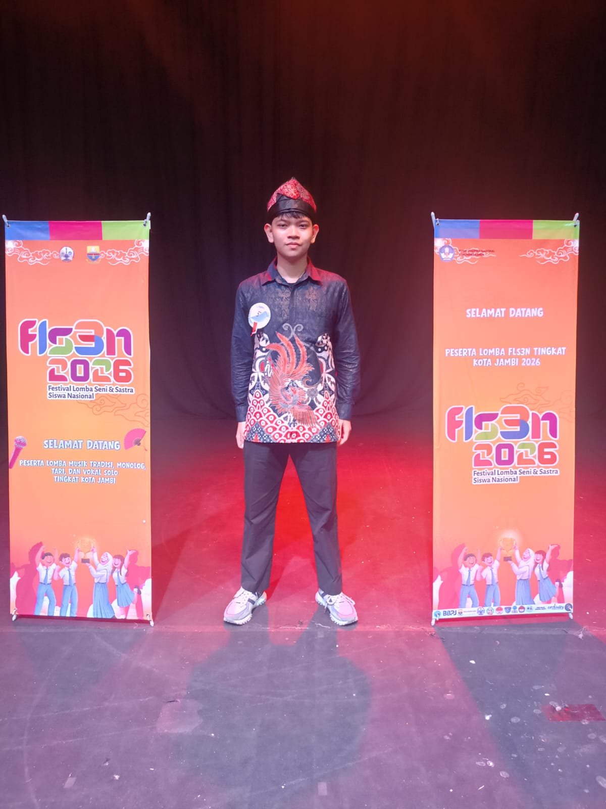 Aron Steven dalam lomba FLS3N Tingkat Kota Jambi